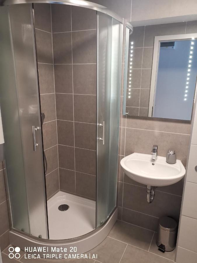 Appartement Csanad Apartman à Siófok Extérieur photo