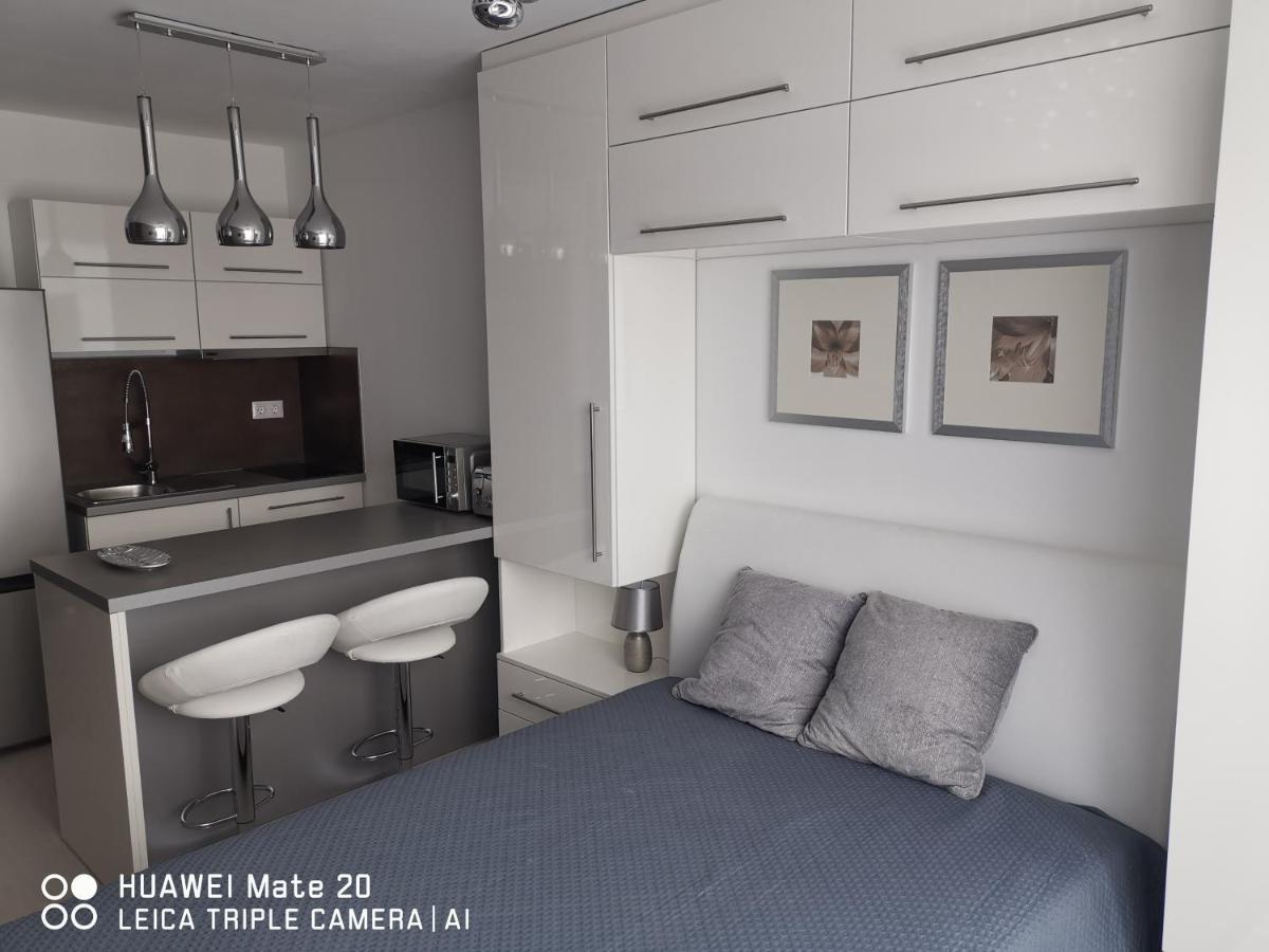 Appartement Csanad Apartman à Siófok Extérieur photo