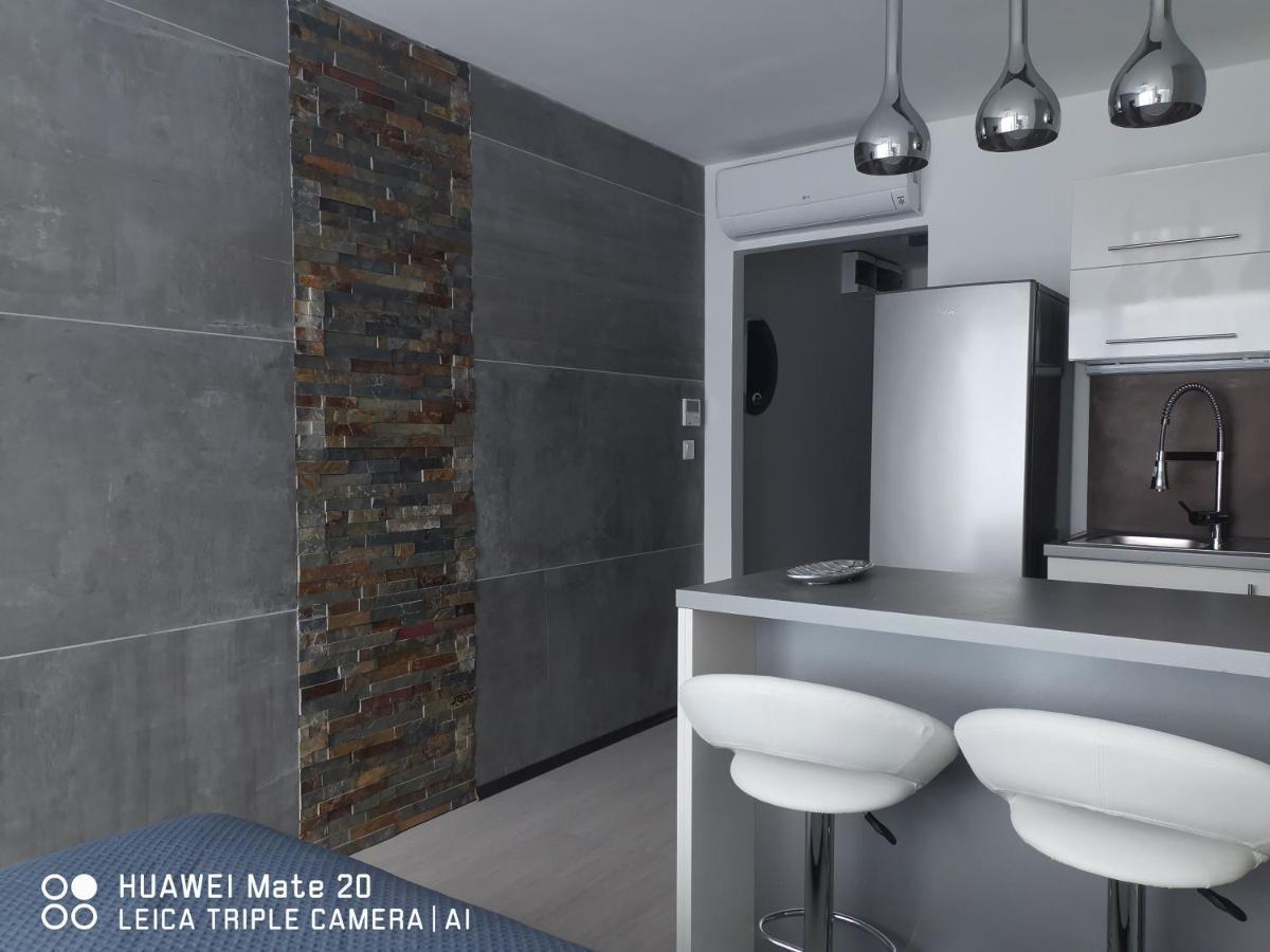 Appartement Csanad Apartman à Siófok Extérieur photo